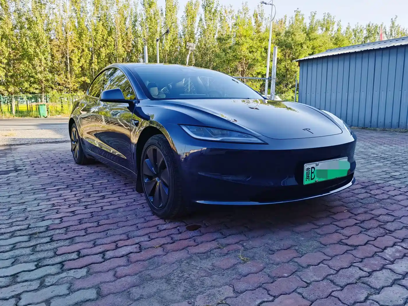 Tesla Model 3 2026 2025 Model Year Facelift Long Range Rear-Wheel Drive