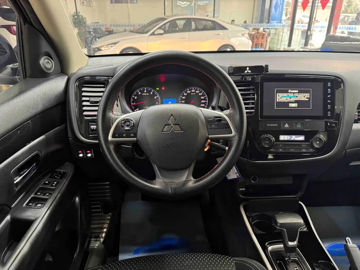 Mitsubishi Outlander 2021 Facelift 2.0L 2WD Comfort Edition 5-Seater фото 16
