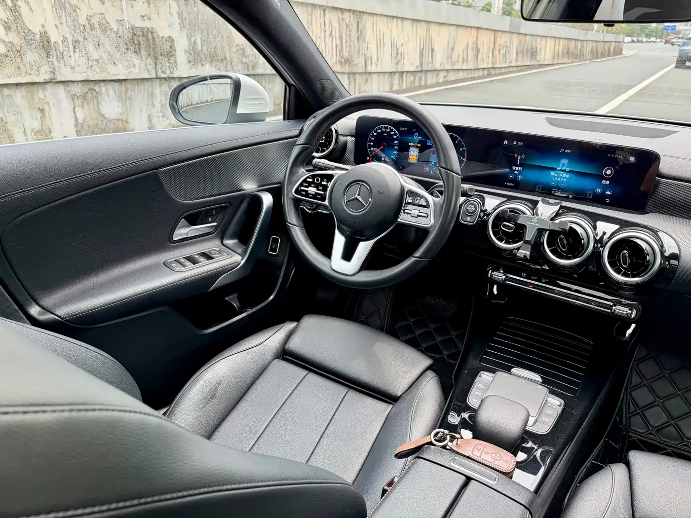 Mercedes-Benz A-Class 2020 Model Facelift A 180 L фото 27