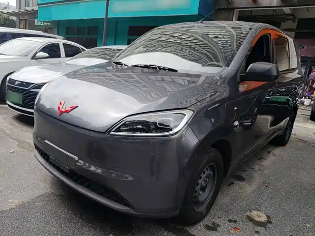 Wuling Hongguang Электромобиль, 300KM, Стандарт