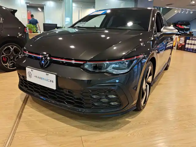 Volkswagen Golf GTI 2025
