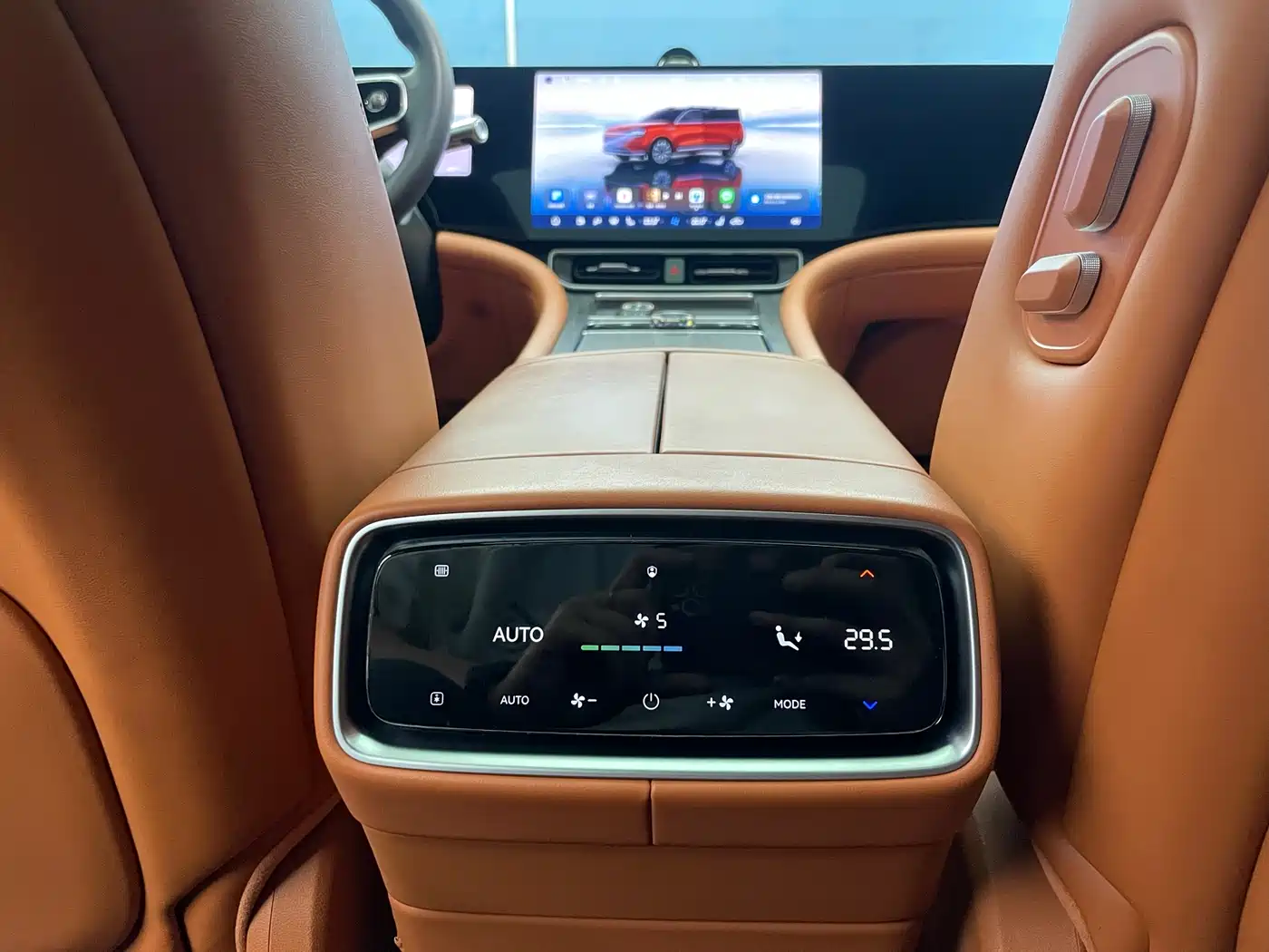 AITO Wenjie AITO M9 2024 Range Extender Max Edition 42kWh 6-seater фото 21