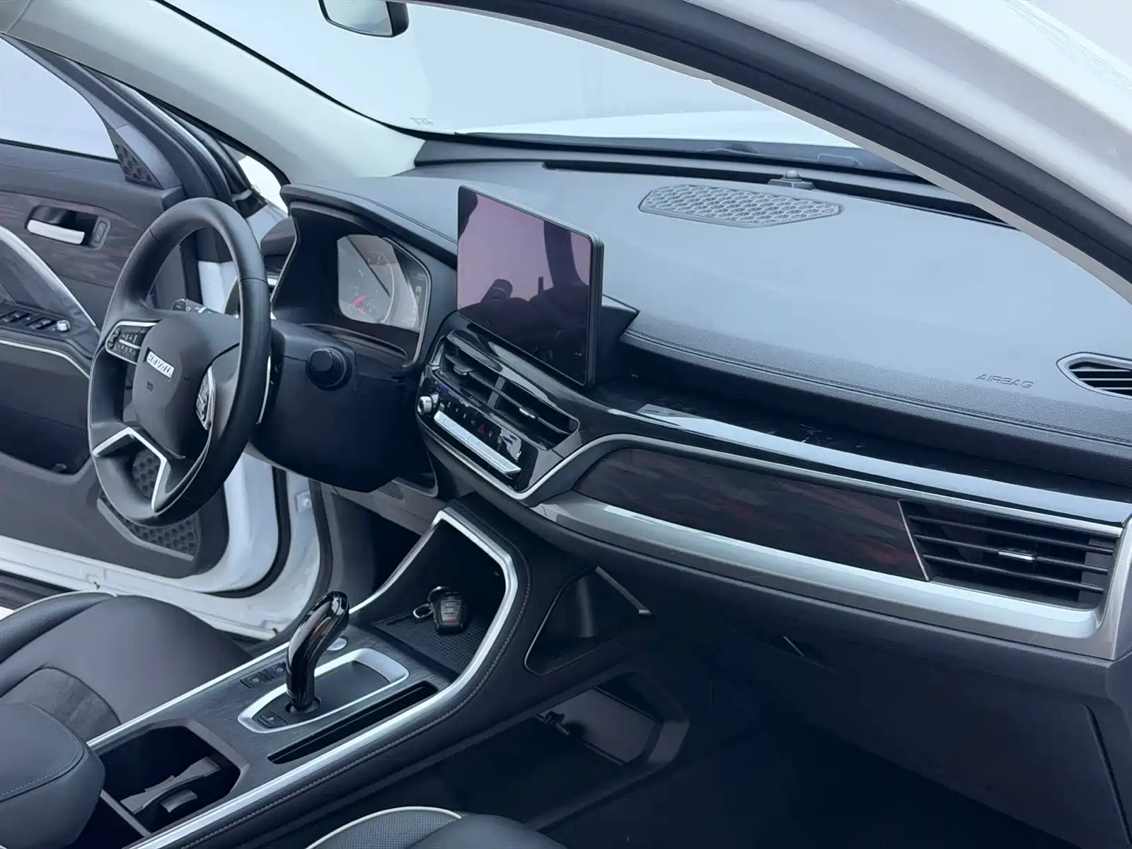 Фото 15 - Haval H6