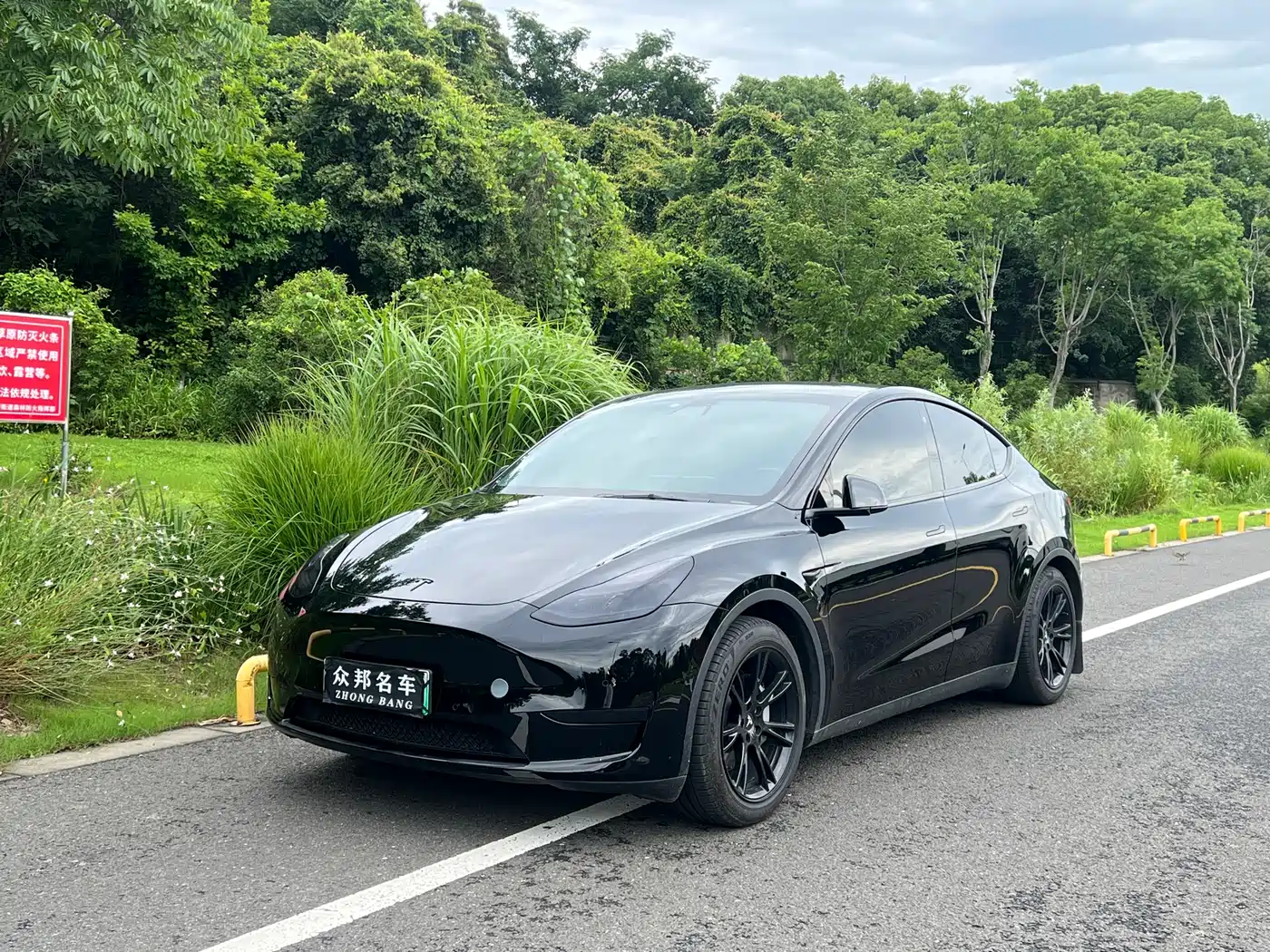 Tesla Model Y 2022 Facelift Rear-Wheel Drive Version