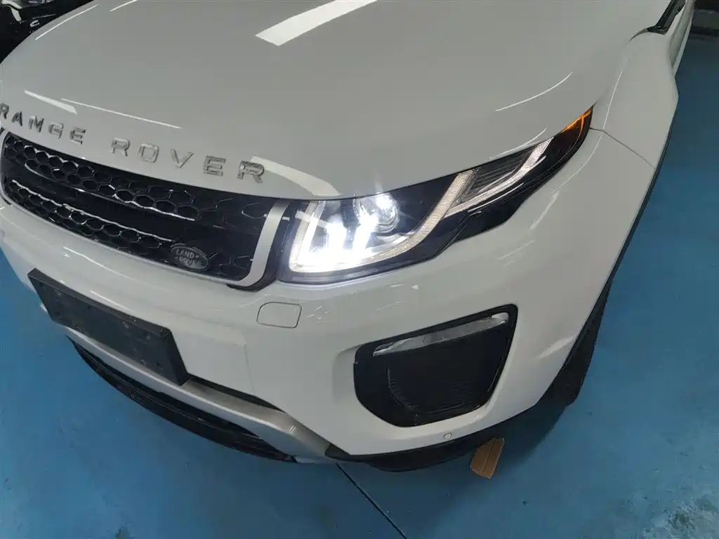 Land Rover Range Rover Evoque 2018 240PS SE DYNAMIC Smart Edition фото 18