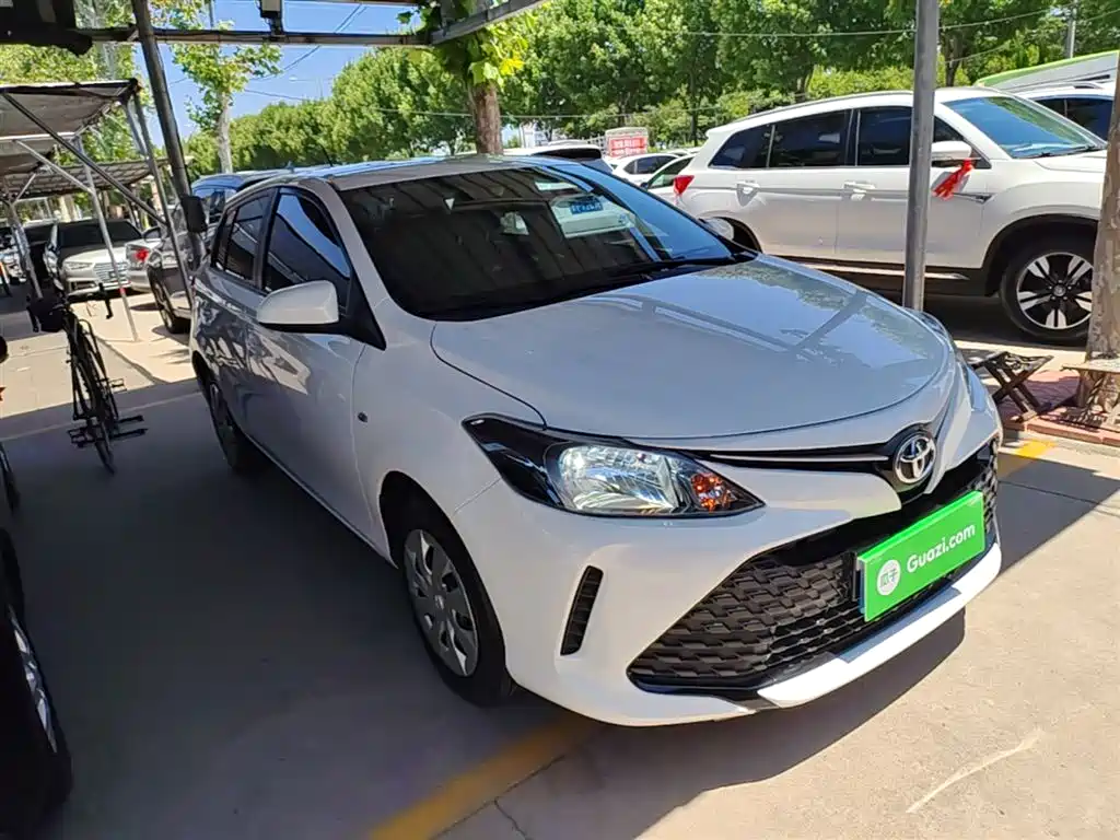 Toyota Vios FS 2017 1.5L CVT Fengchi Edition фото 4
