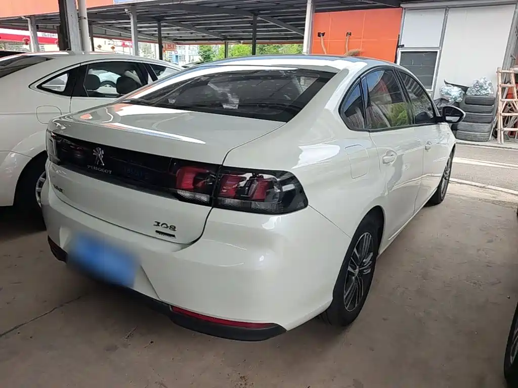 Фото 5 - Peugeot 308