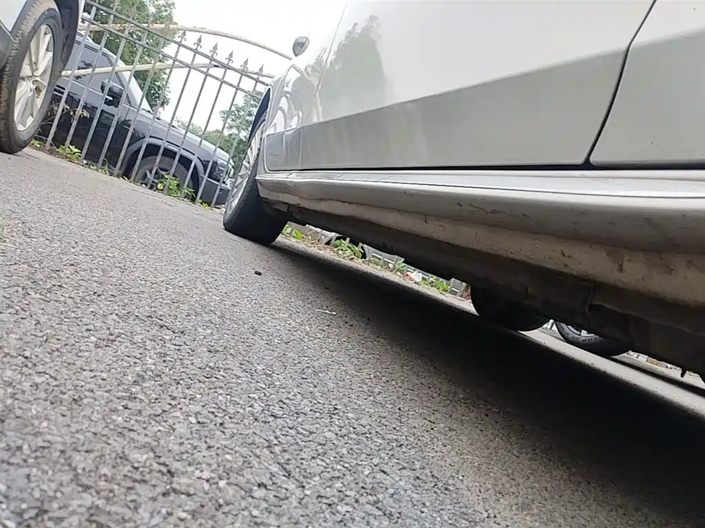 Audi A4L 2016 35 TFSI Automatic Comfort фото 2