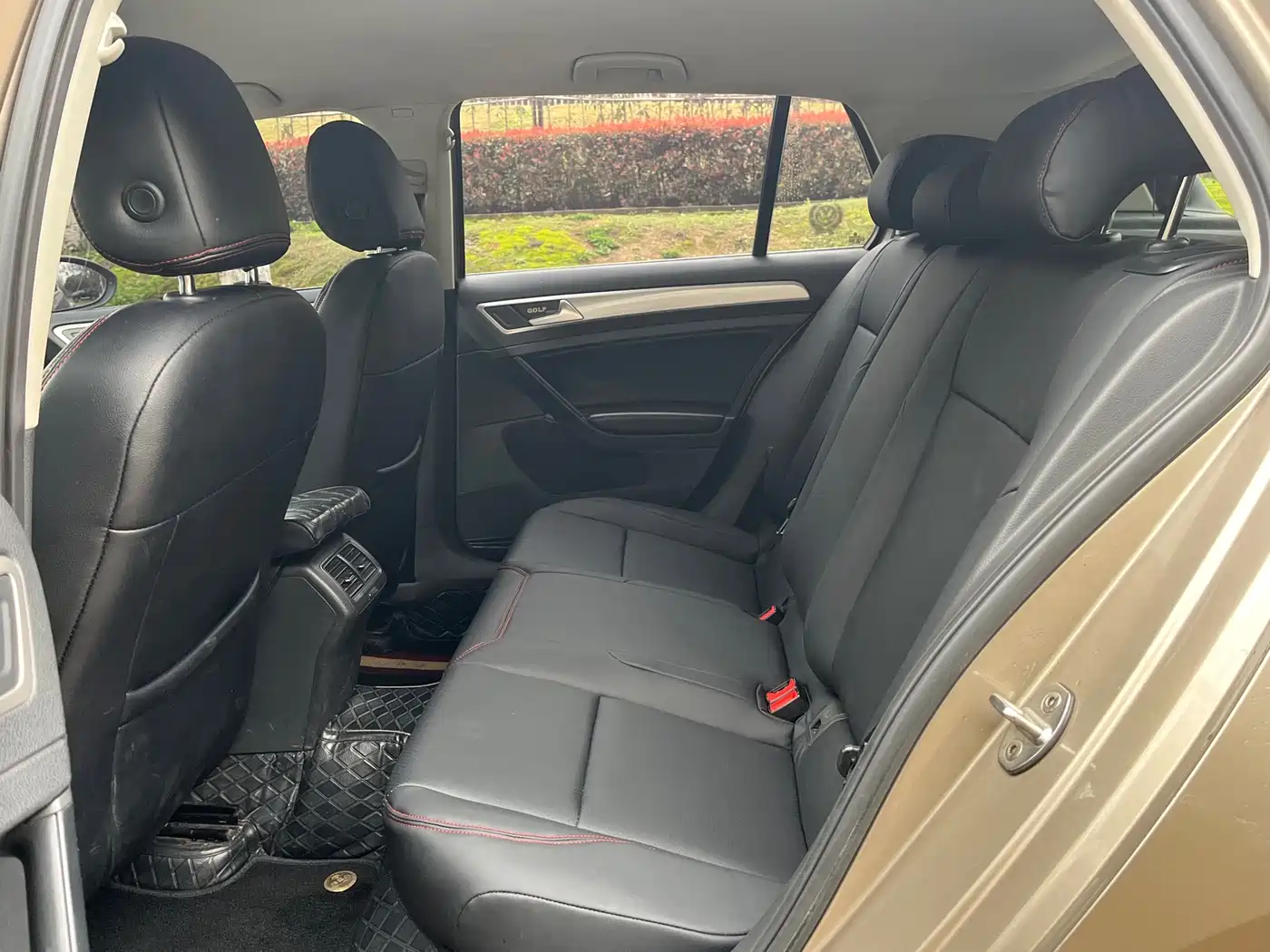 Volkswagen Golf 2018 1.6L Automatic Fashion фото 9