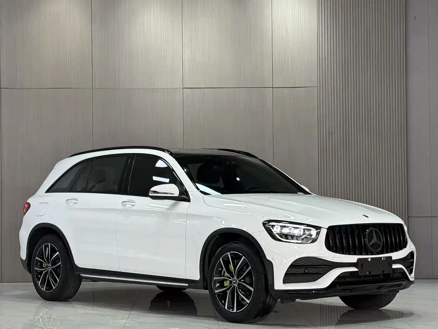 MERCEDES-BENZ GLC