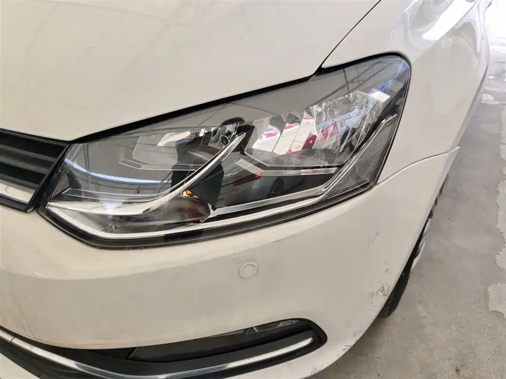 Volkswagen Polo 2016 1.6L Automatic Comfort фото 24
