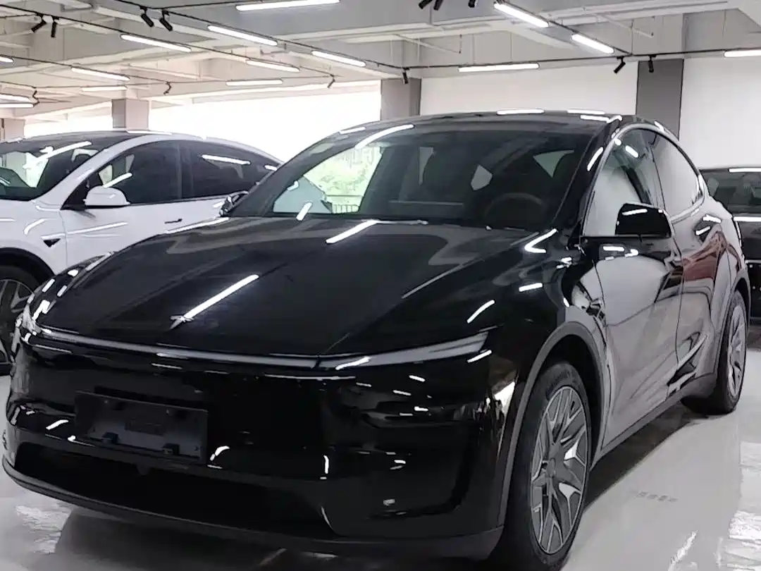 Tesla Model Y L 2026 2025 Facelift Long Range AWD