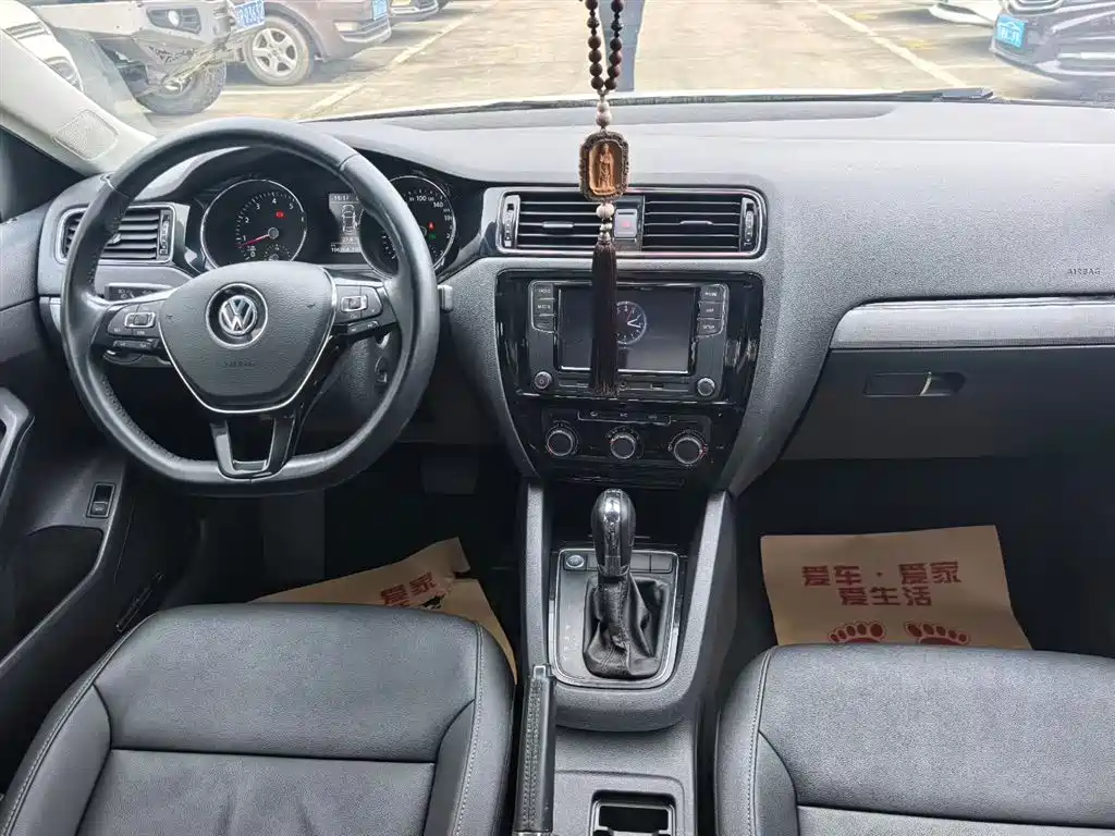 Volkswagen Sagitar 2018 280TSI DSG Spark Edition фото 5