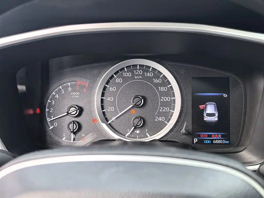 Toyota Frontlander 2022 2.0L CVT Luxury Edition фото 5