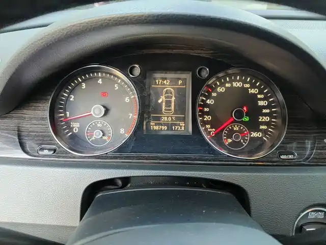 Volkswagen Magotan 2012 2.0TSI Premium — фото 4
