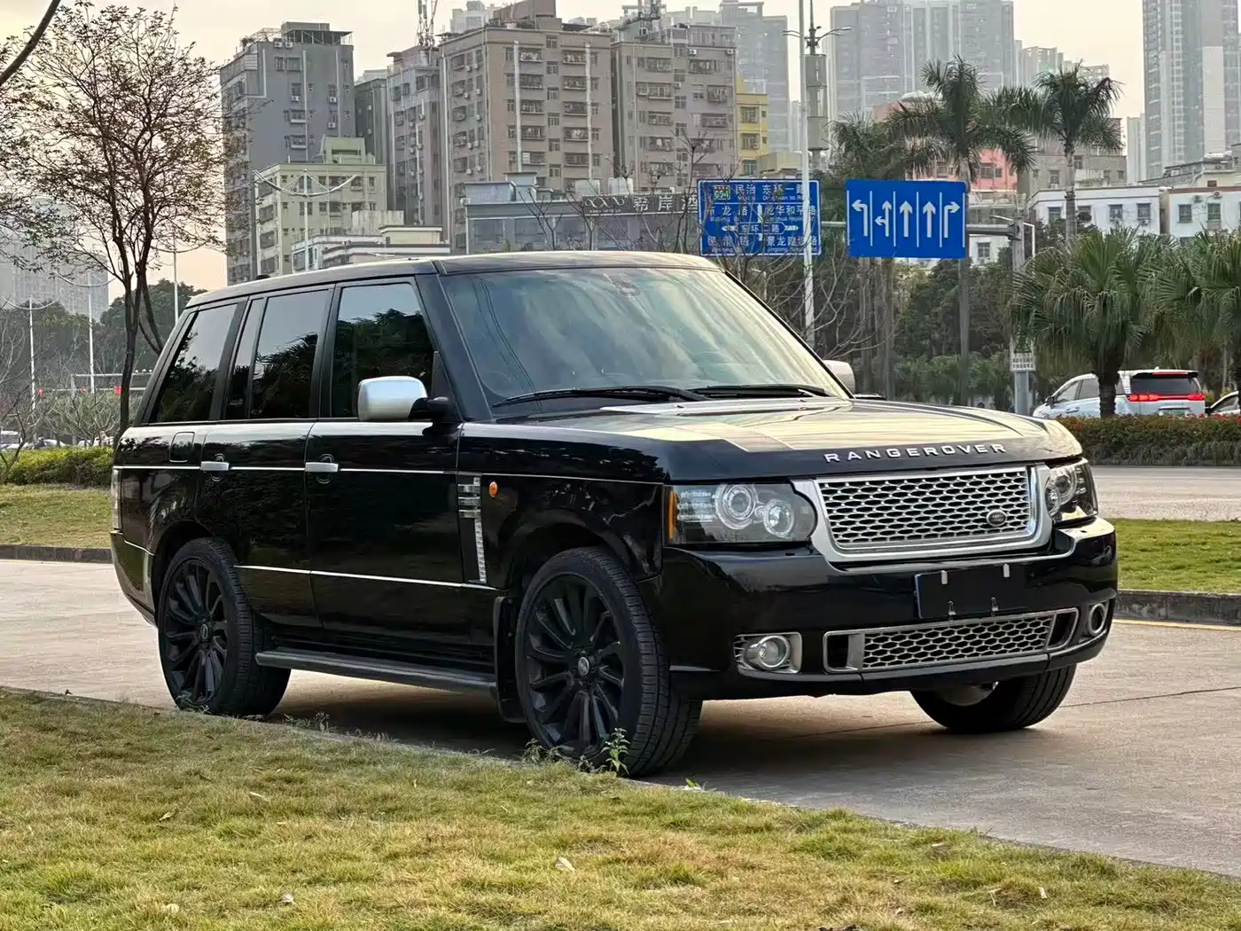 Land Rover Range Rover 2005 4.4 фото 3