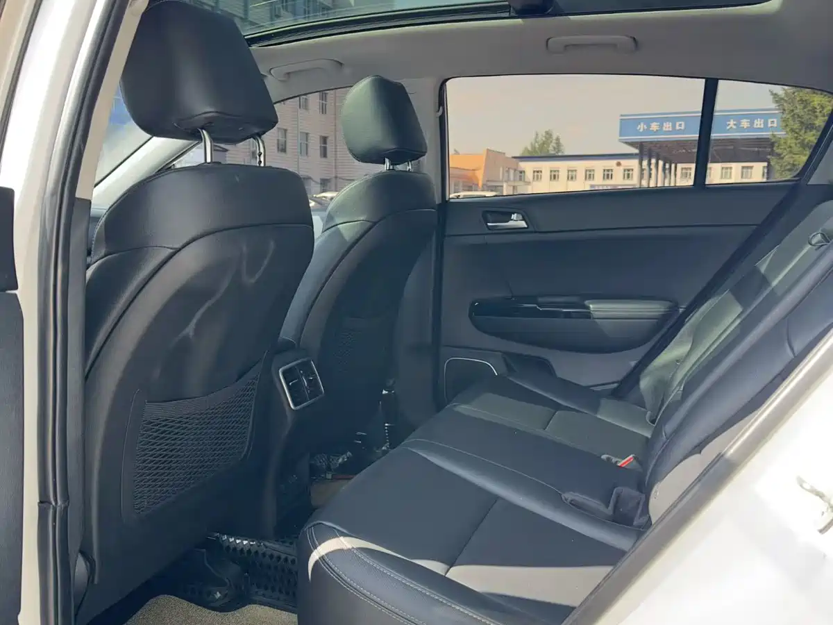 KIA KX5