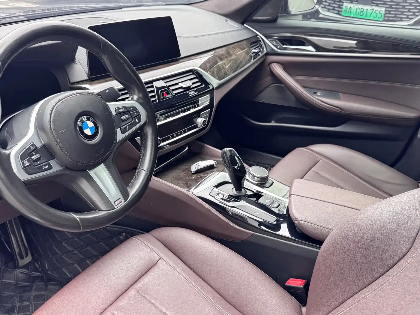 BMW 5 Series 2018 525Li Luxury Package фото 8