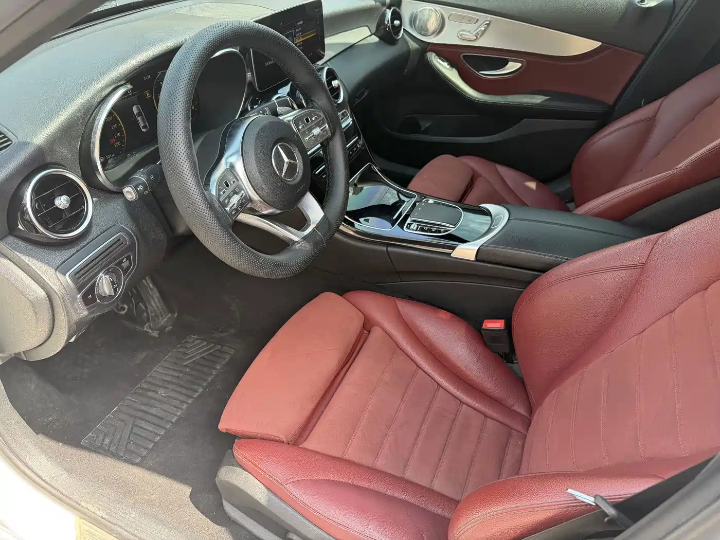 Photo 7 - Mercedes-Benz C-Class