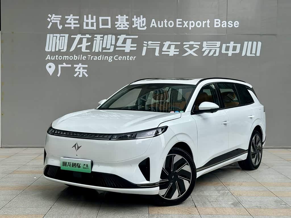 Dongfeng Yipai eπ008