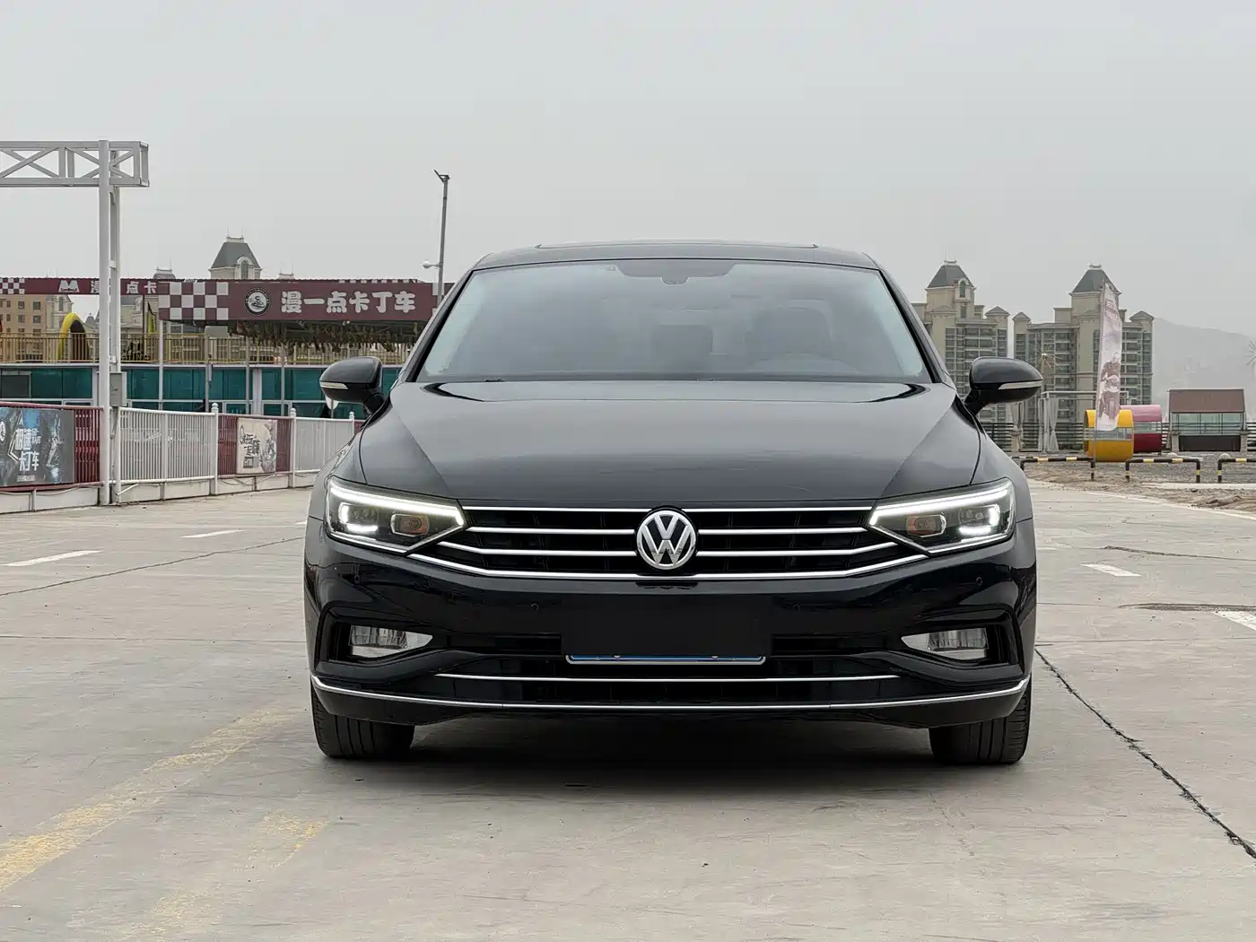 Volkswagen Magotan 2020 330TSI DSG Leading фото 2