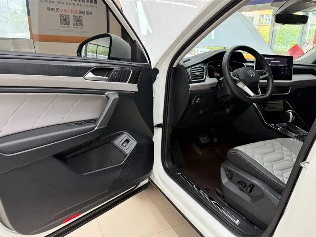 Volkswagen Tayron 2023 280TSI 2WD Luxury Plus Advanced Edition фото 19