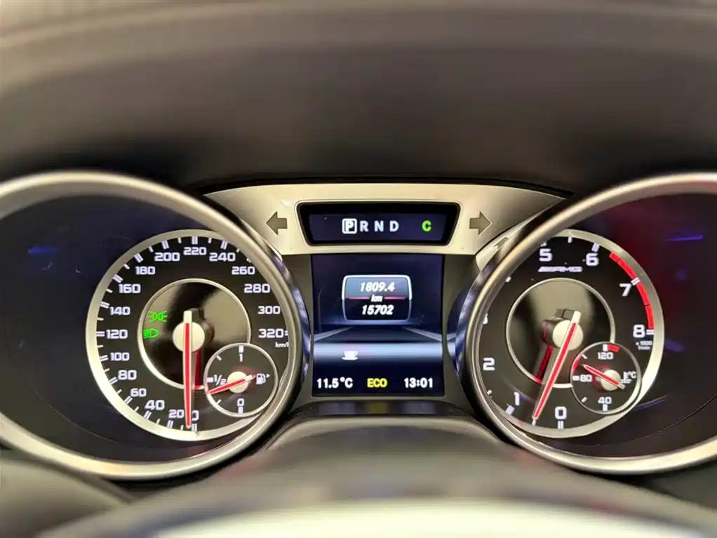 Mercedes-Benz SL-Class AMG 2013 AMG SL 63 фото 8