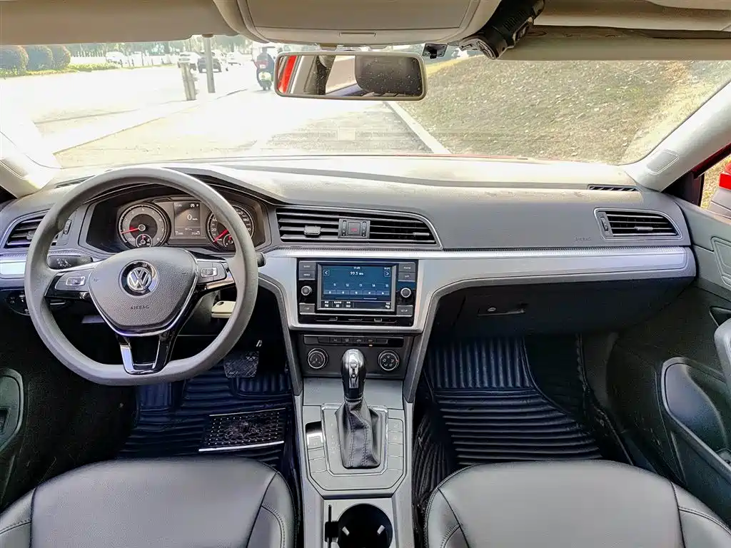 Volkswagen Lamando 2019 230TSI DSG Trend Edition China V фото 9