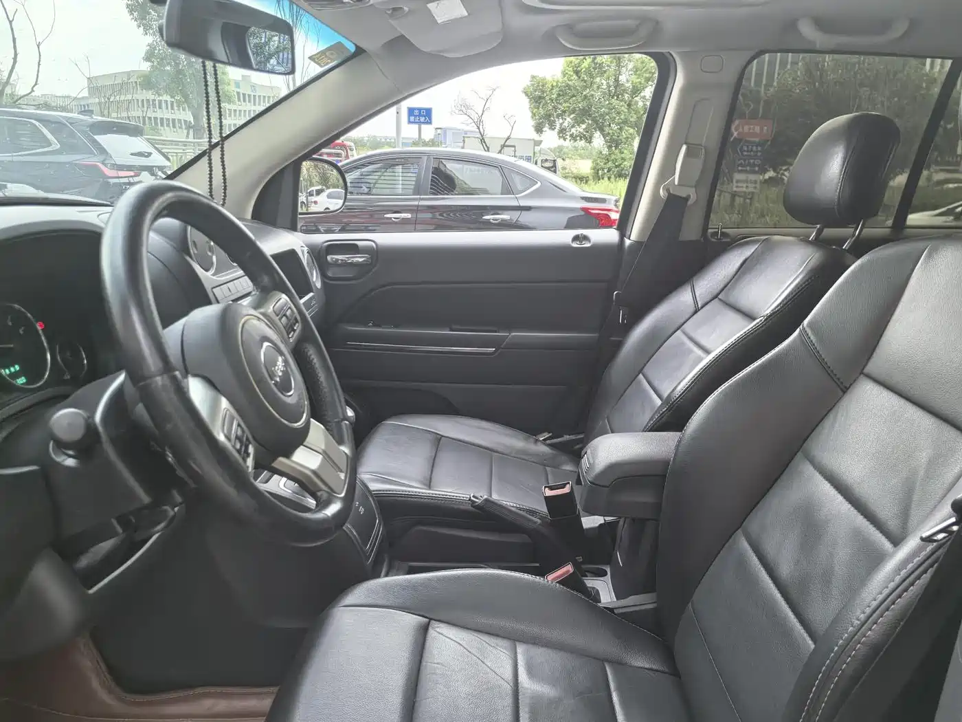 Jeep Compass (Import) 2012 2012 2.4L AWD Luxury Edition
