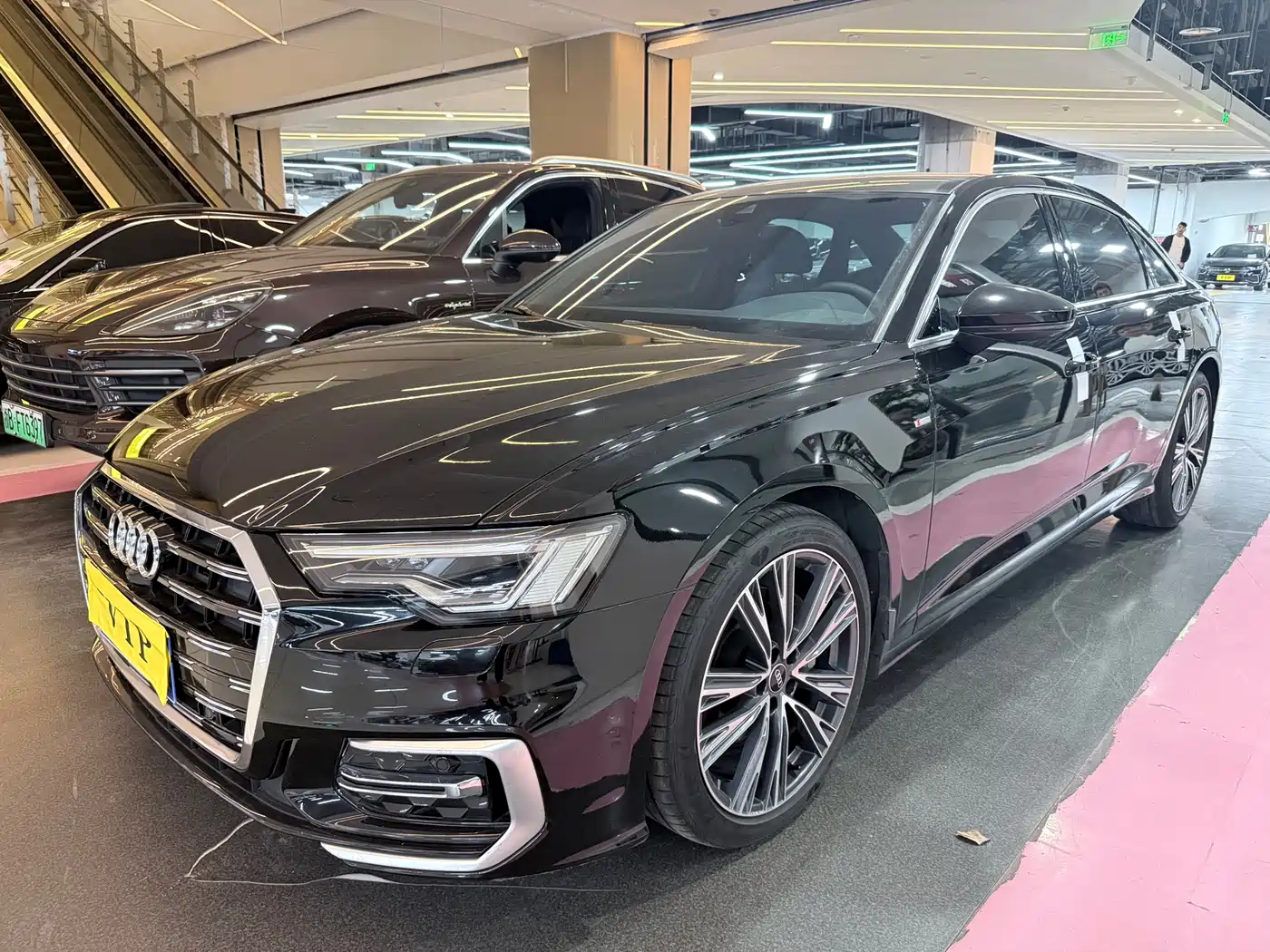 Audi A6L 2023 45 TFSI Premium Selection Elegance