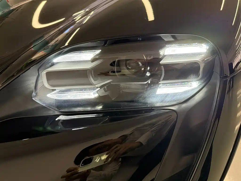 Porsche Taycan 2024 Taycan 4S Cross Turismo фото 16
