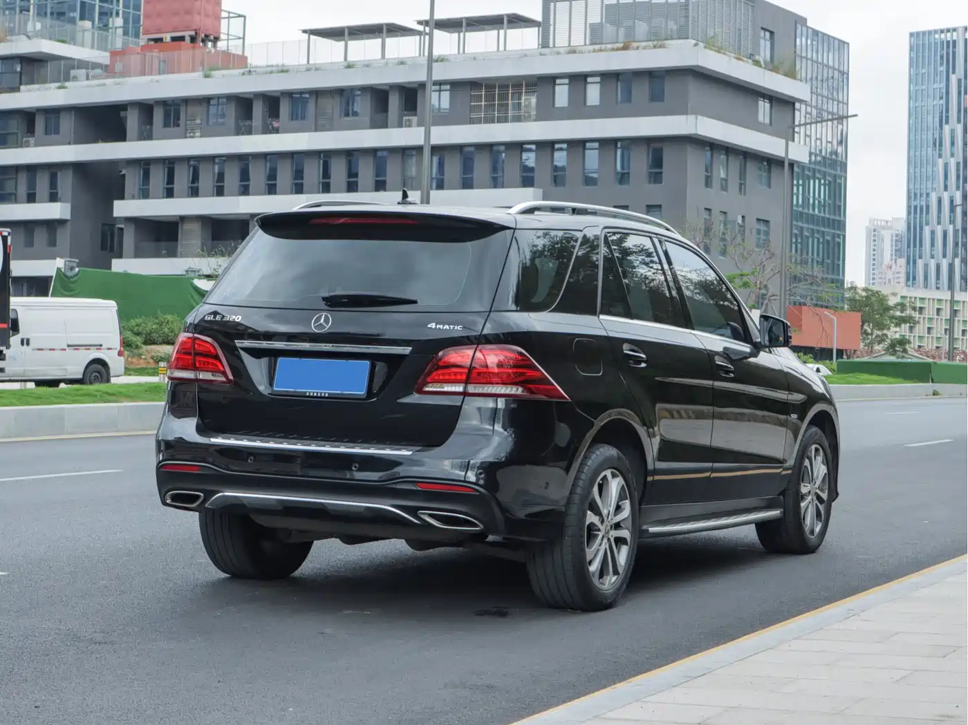 Mercedes-Benz GLE 2019 GLE 320 4MATIC Dynamic Ultimate Edition фото 19