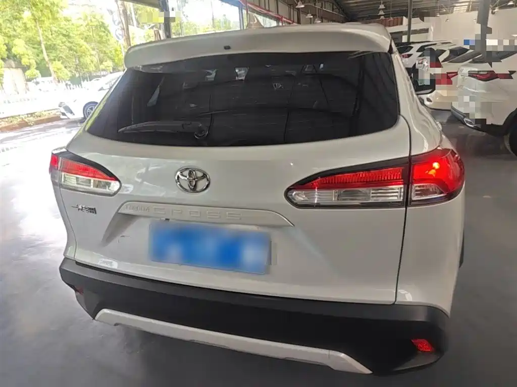 Toyota Corolla Cross 2023 2.0L Pioneer Edition фото 6