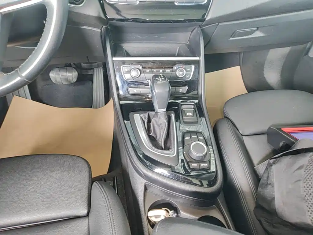 BMW 2 Series Touring 2018 2016 220i Leading Model