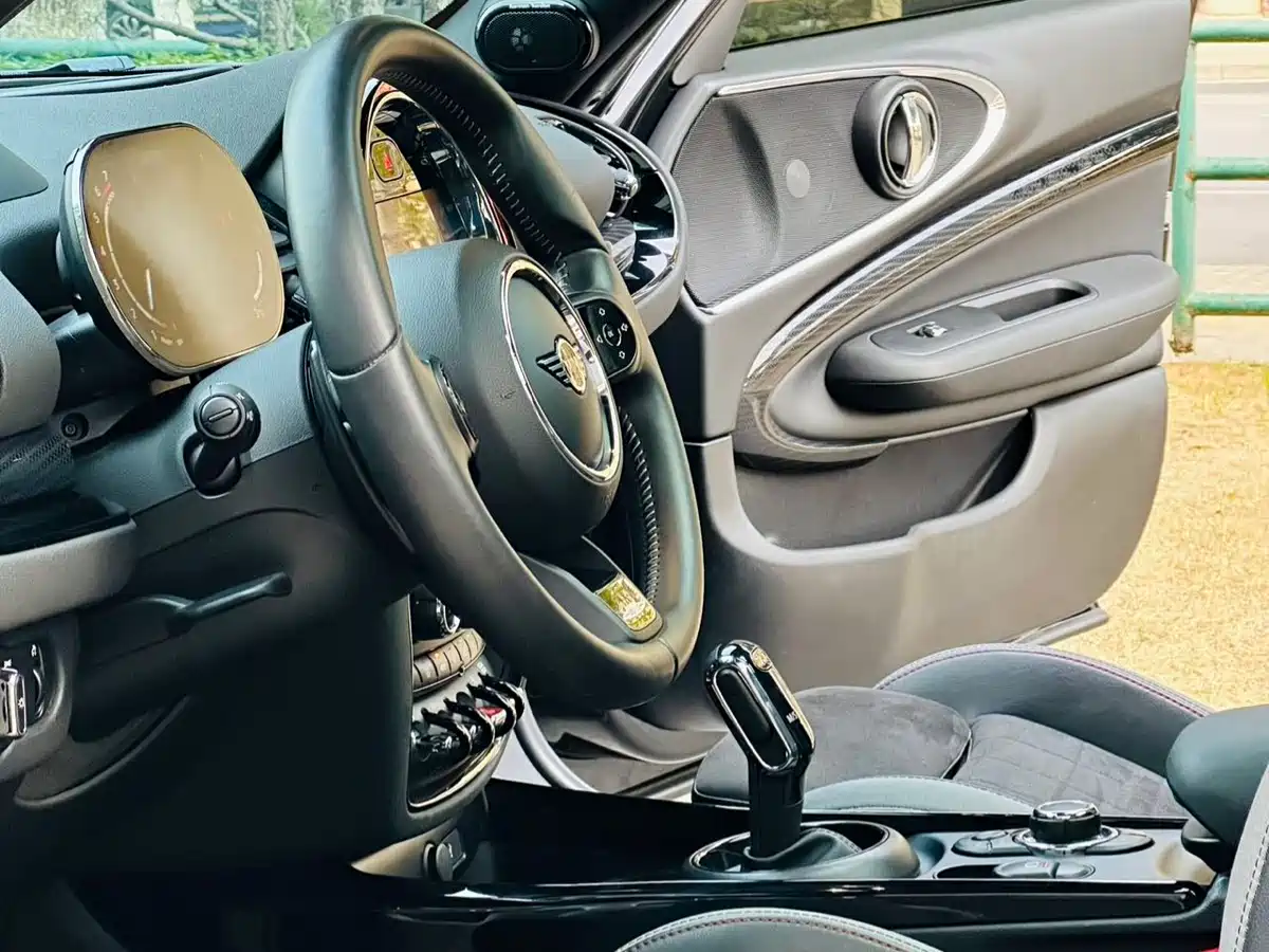 MINI JCW CLUBMAN 2022 2.0T JOHN COOPER WORKS ALL-IN фото 11