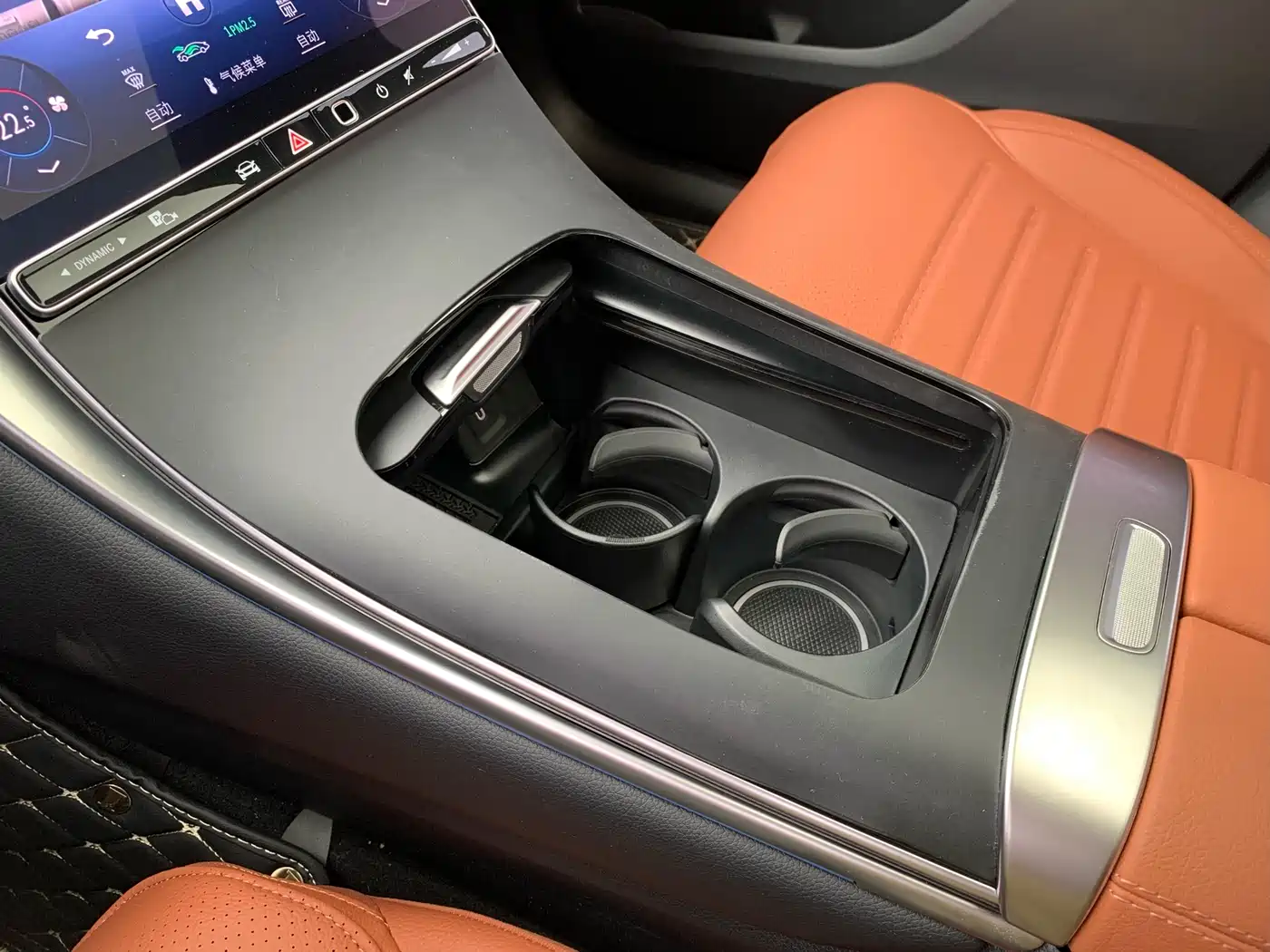 Mercedes-Benz GLC 2024 GLC 300 L 4MATIC Luxury 5-seater фото 21