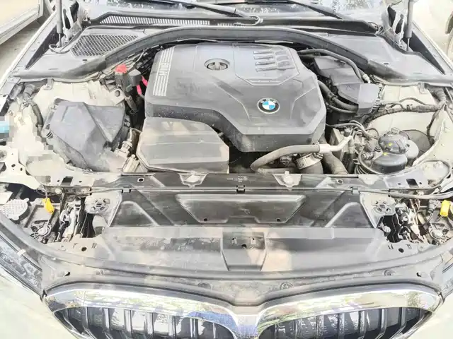 BMW 3 Series 2022 325Li M Sport Package — фото 3