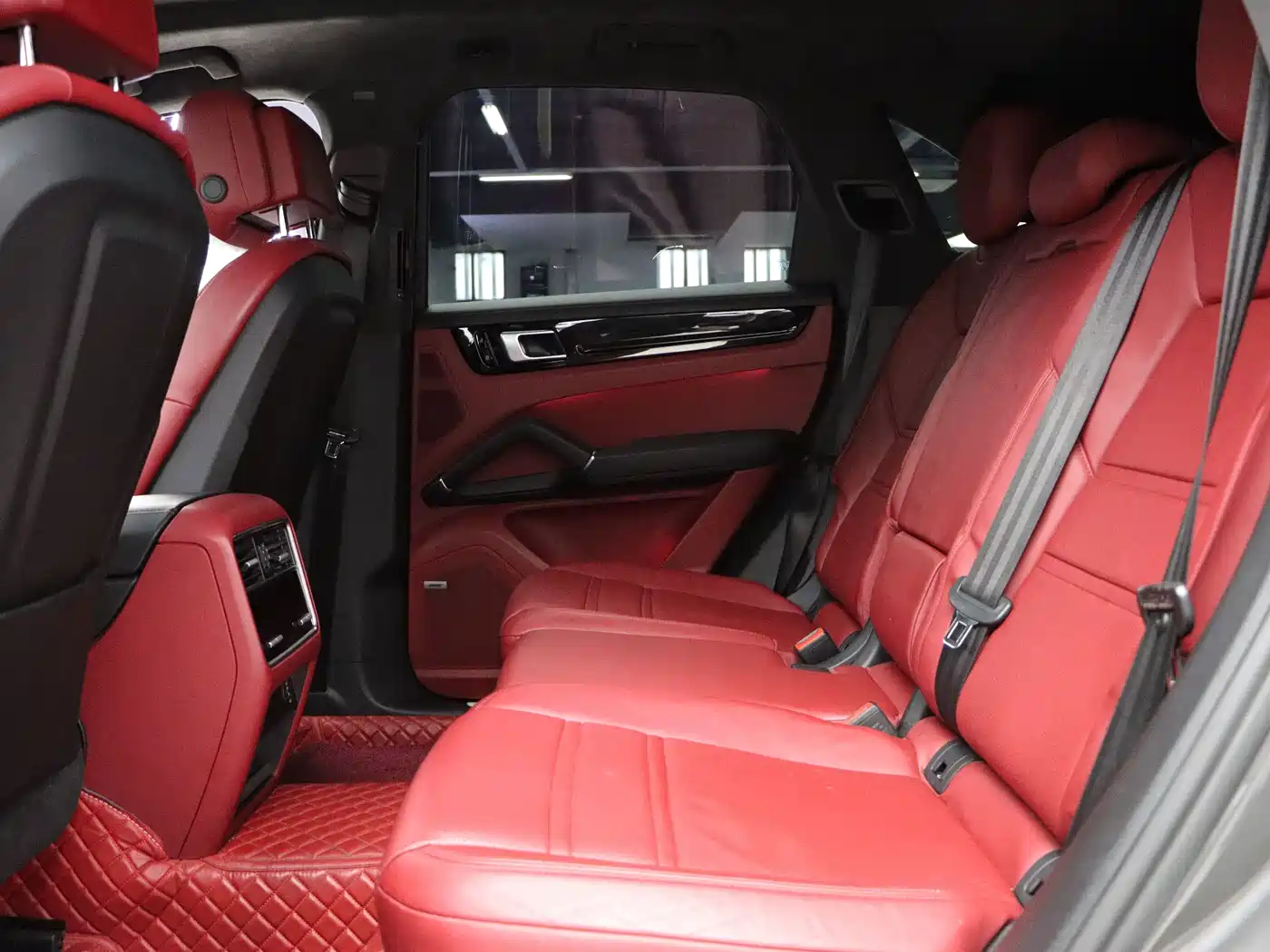 Porsche Cayenne 2018 Cayenne S 2.9T фото 27