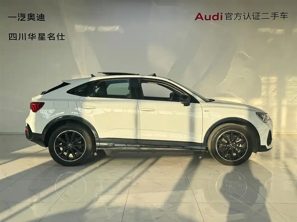 AUDI Q3 SPORTBACK