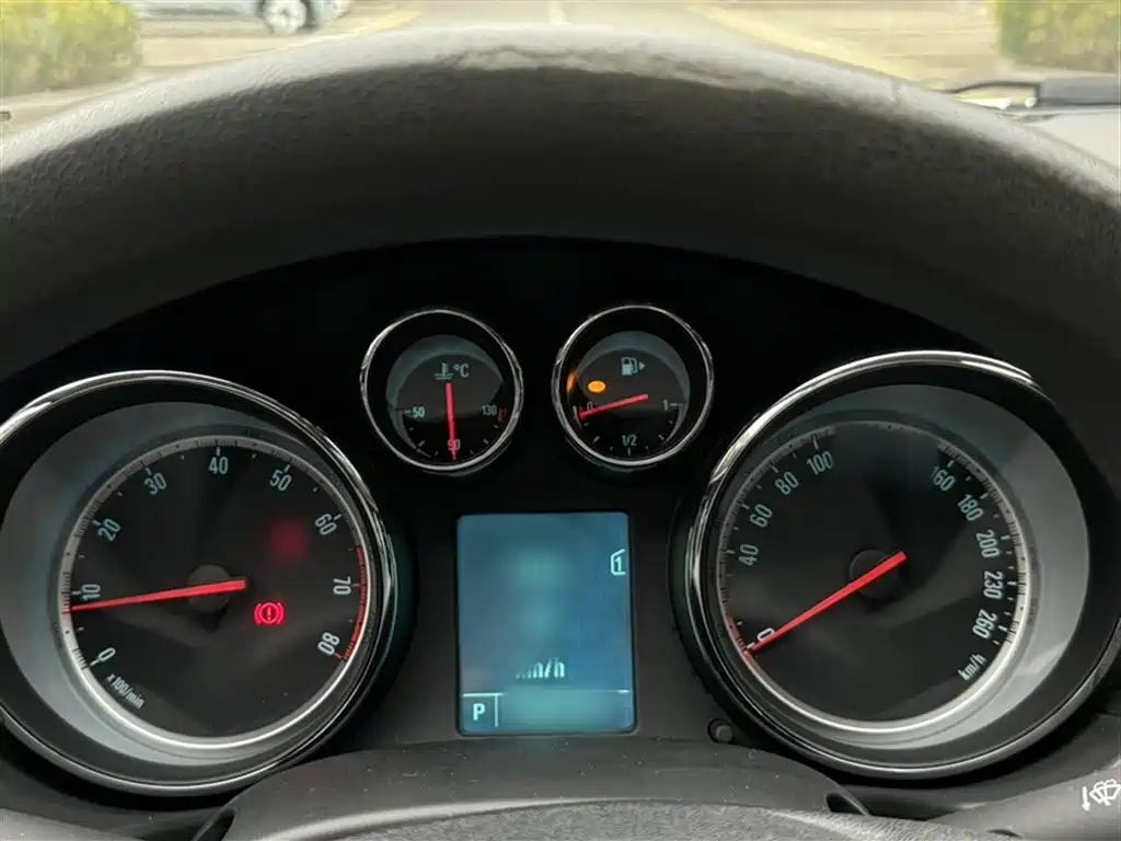 Buick Regal 2015 1.6T Leading Tech Edition фото 6
