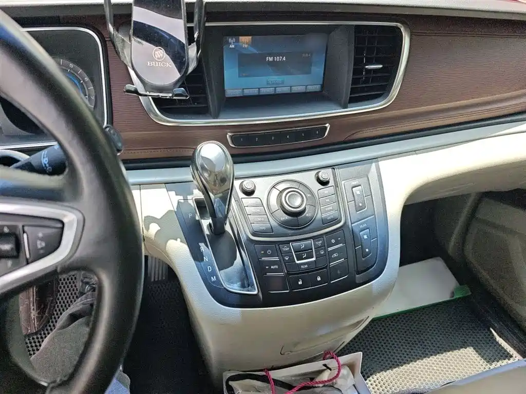 Buick GL8 2014 2.4L LT Luxury Business Executive фото 6