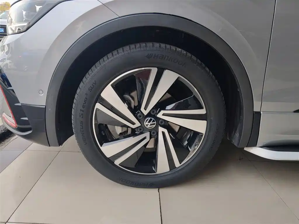 Volkswagen Tiguan X 2023 330TSI 2WD Flagship фото 25