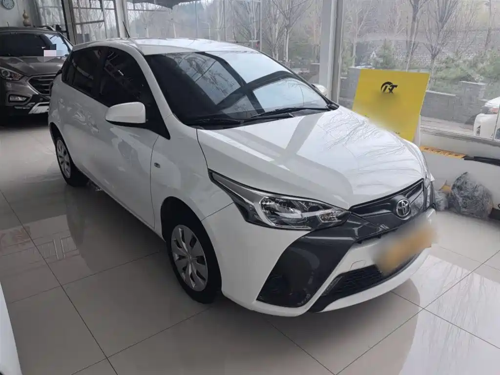 Toyota YARiS L Zhi Xuan 2021 1.5L CVT Leading Edition фото 4