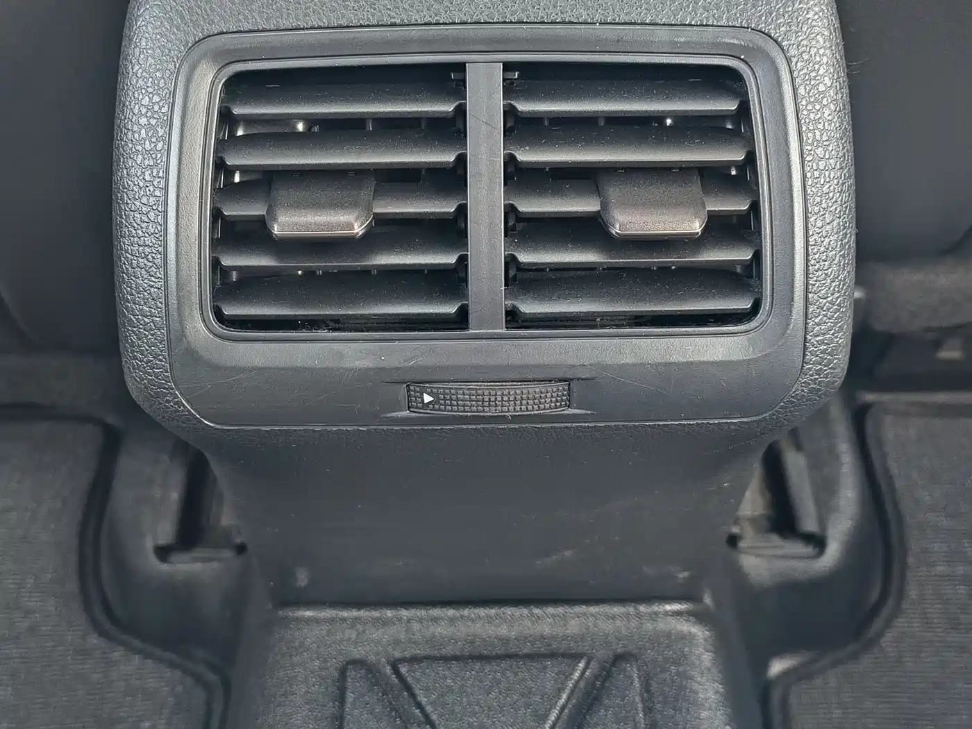 Volkswagen Golf 2018 230TSI Automatic Comfort фото 17