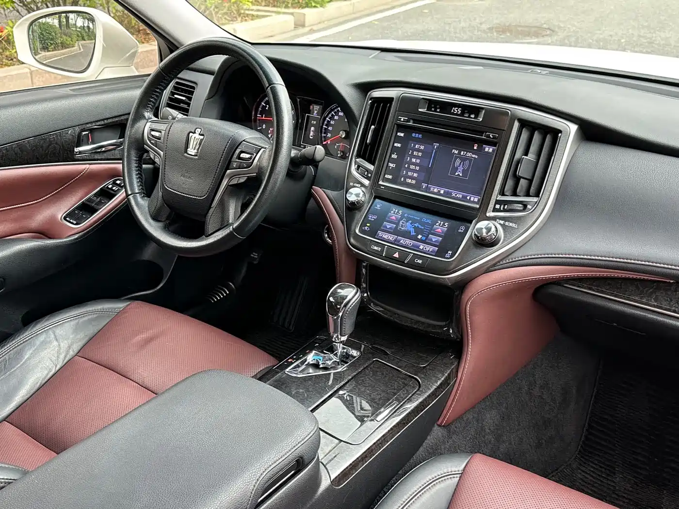 Toyota Crown 2018 2.0T Sport Edition фото 12