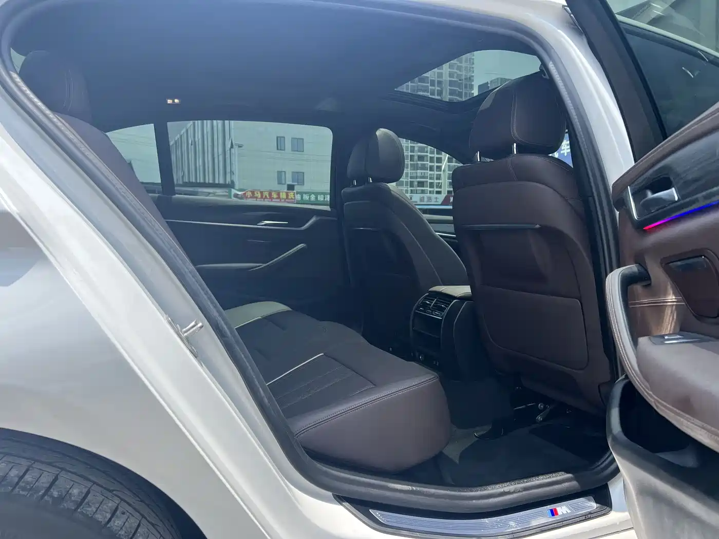 BMW 5 Series 2021 530Li Leading M Sport Package фото 7