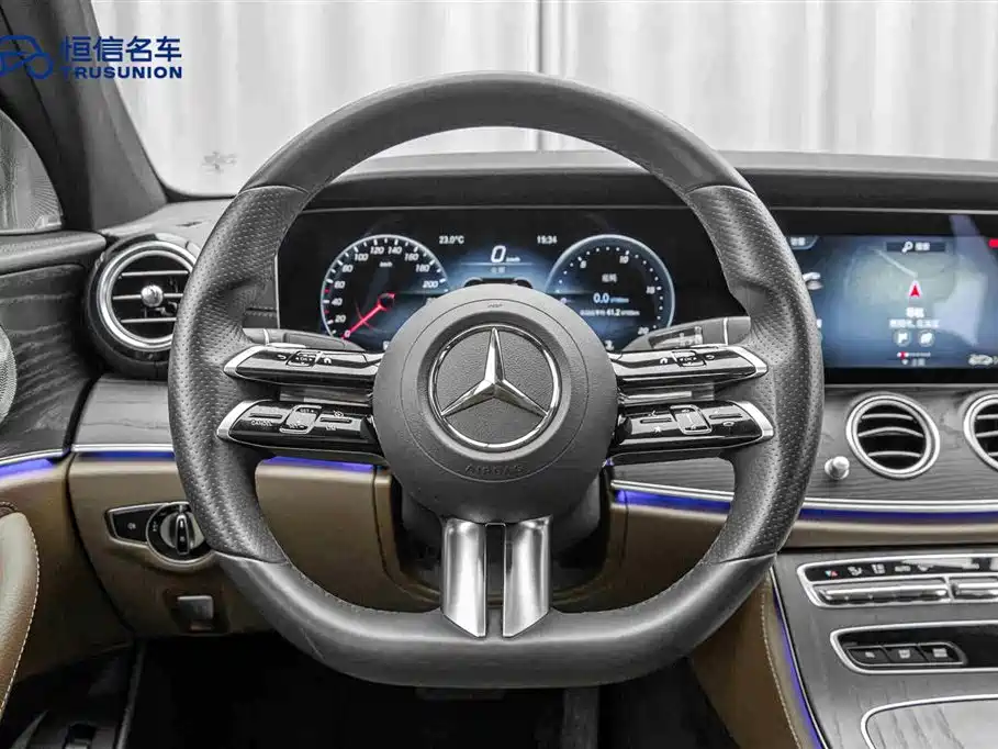  E CLASS