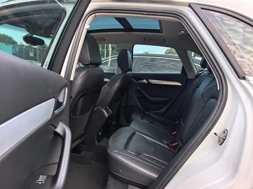 Audi Q3 2015 30 TFSI Comfort фото 9