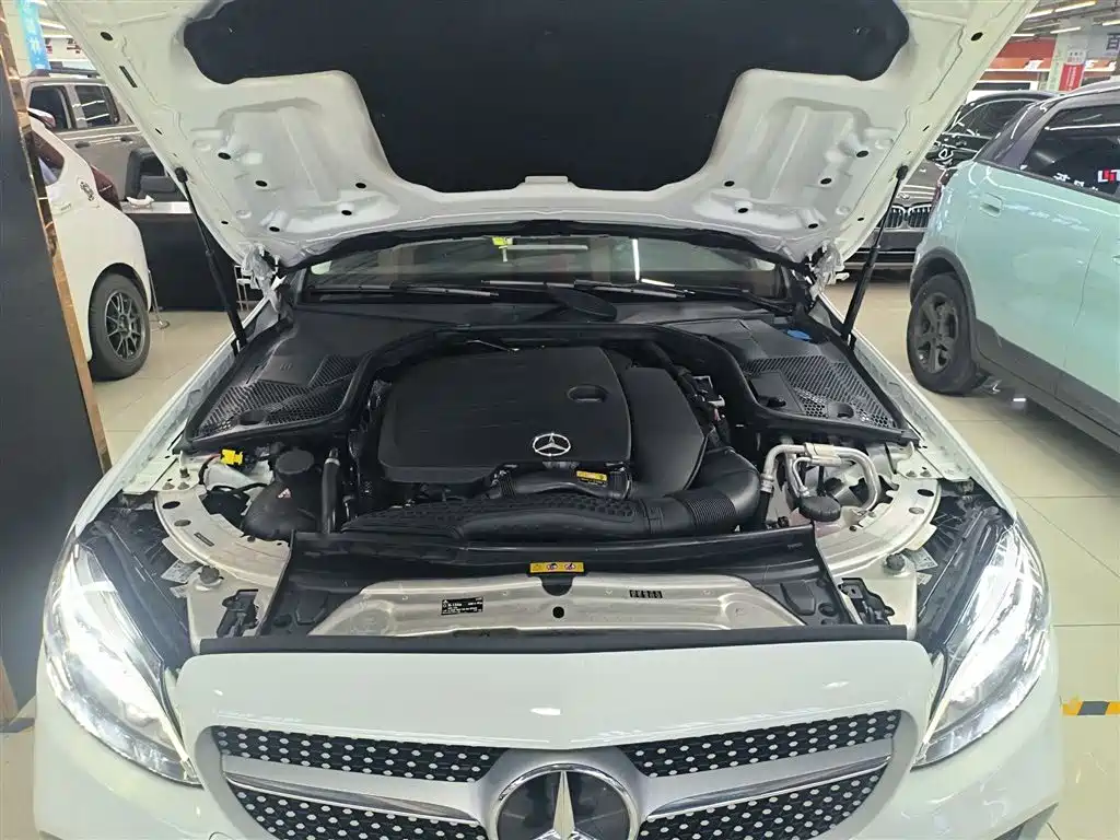 MERCEDES-BENZ CLASS C
