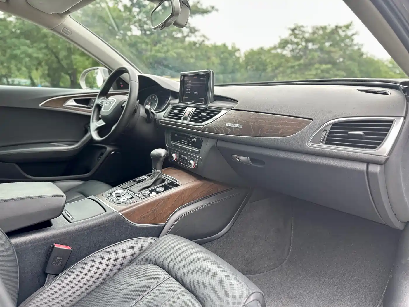 Photo 50 - Audi A6L